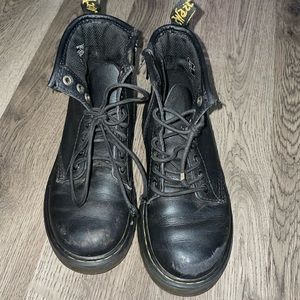 Little girls doc martins! Size 13